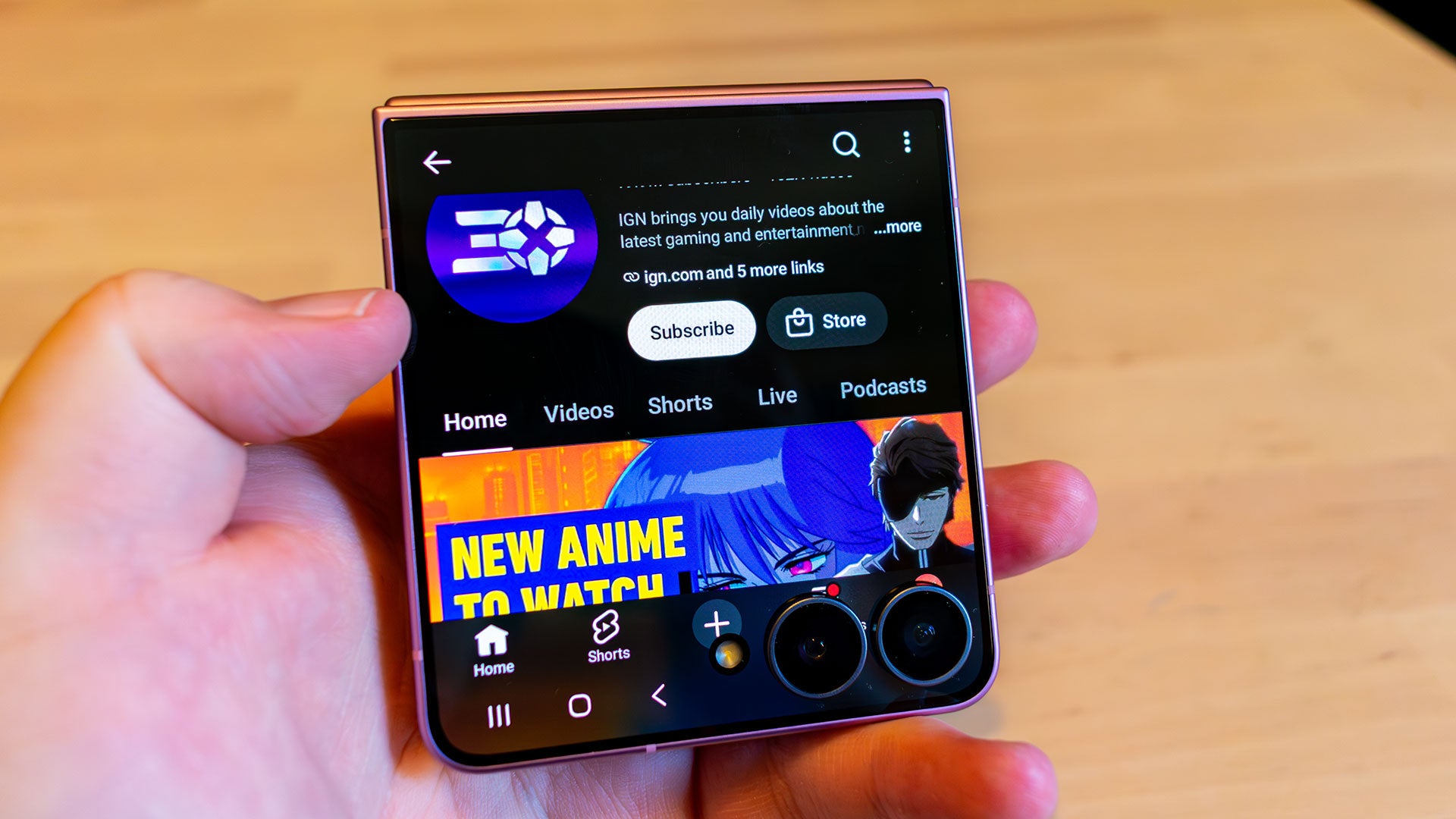 Samsung Galaxy Z Flip 8 Hands-On: Elite Chip, Thinner Build, $100 Price Hike